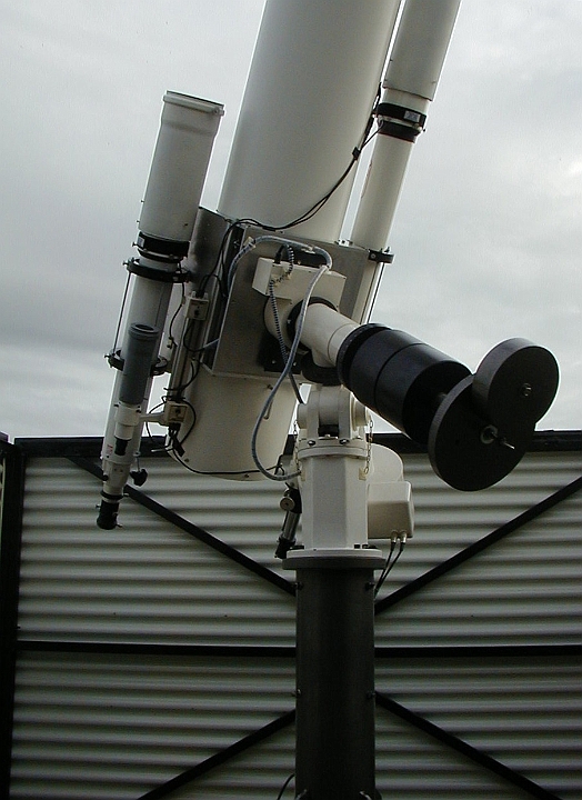 003b_Station.JPG -   Pillar, Mount with Telescopes  -  Saeule, Montierung mit Teleskope  